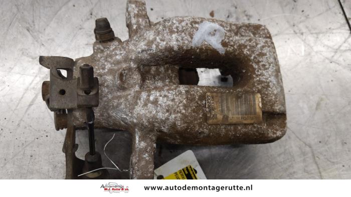 Gebruikte Remklauw (Tang) rechts-achter Peugeot 2008 O192841