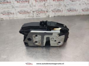 O192875 Gebruikte portierslot mechaniek 4deurs rechts-achter Ford Focus