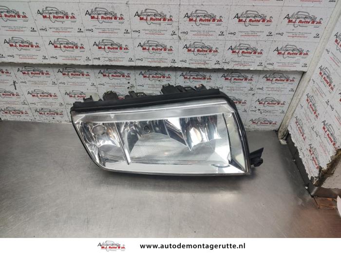Gebruikte Koplamp rechts Skoda Fabia O192921