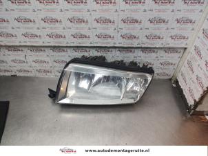 O192922 Gebruikte linker koplamp Skoda Fabia