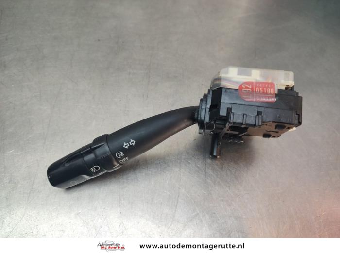 Gebruikte Pinker Schakelaar Toyota Corolla Verso O192931