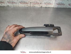 O192934 Gebruikte deurgreep 4deurs links-voor Toyota Corolla Verso