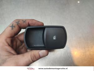 O192967 Gebruikte raam schakelaar elektrisch Opel Corsa