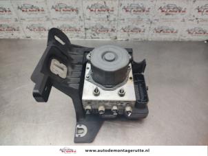 O192997 Gebruikte abs pomp Opel Corsa
