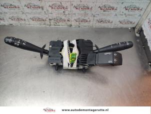 O193048 Gebruikte combischakelaar stuurkolom Renault Twingo