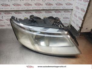 O193051 Gebruikte rechter koplamp Saab 9-3