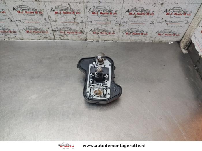 Gebruikte Fitting Achterlicht links Volkswagen Golf O193054