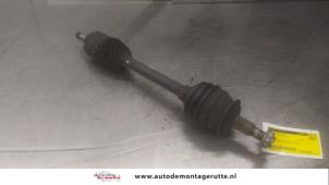 O193086 Gebruikte steekas links-voor Mercedes A-Klasse