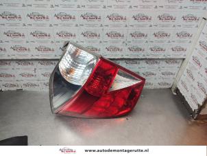 O193133 Gebruikte achterlicht links Honda FR-V