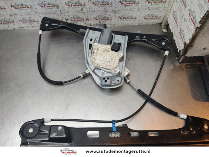 Gebruikte Raammechaniek 4Deurs rechts-voor Mercedes C-Klasse O193200