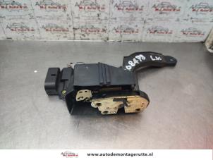 O193201 Gebruikte slotmechaniek portier 2deurs links Toyota Rav-4
