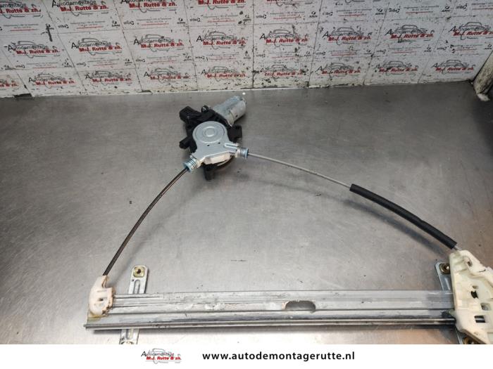 Gebruikte Raammechaniek 4Deurs links-voor Honda FR-V O193242