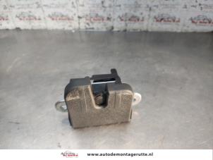 O193265 Gebruikte achterklep slotmechaniek Volkswagen Touran