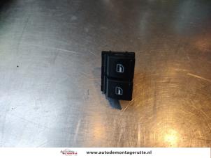 O193299 Gebruikte schakelaar elektrisch raam Volkswagen Touran