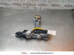 O193308 Gebruikte sleutel+contactslot Hyundai Matrix