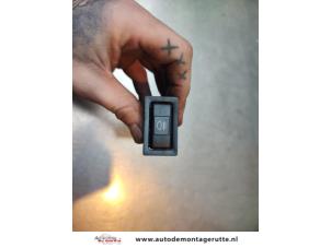 O193340 Gebruikte mistlamp schakelaar Toyota Rav-4