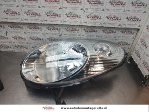 O193369 Gebruikte linker koplamp Nissan Micra