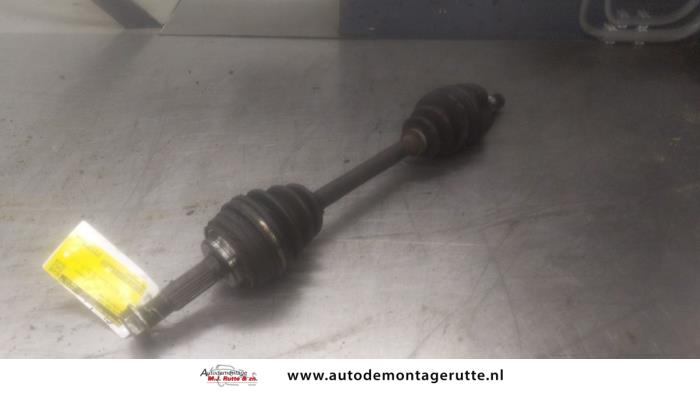 Gebruikte Aandrijfas links-voor Toyota Starlet O193421