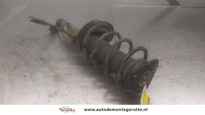 Gebruikte Veerpoot links-voor Ford Focus O193439