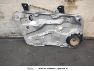 O193493 Gebruikte ruitmechaniek 4deurs links-voor Volkswagen Bora