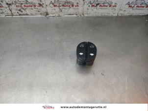 O193501 Gebruikte elektrisch raam schakelaar Ford KA