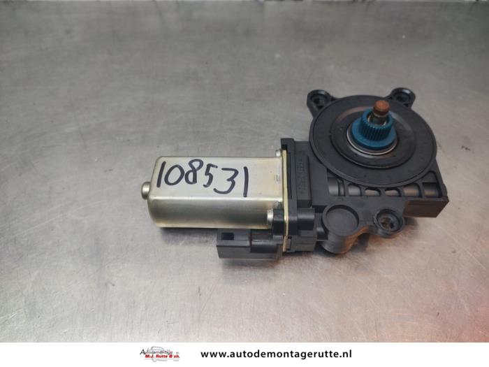 Gebruikte Portierruitmotor Ford Fiesta O193503