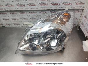 O193554 Gebruikte linker koplamp Toyota Corolla Verso