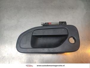 O193598 Gebruikte deurgreep 2deurs links Nissan NV200
