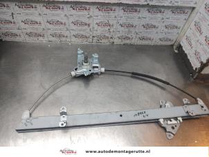 O193599 Gebruikte raammechaniek 2deurs links-voor Nissan NV200