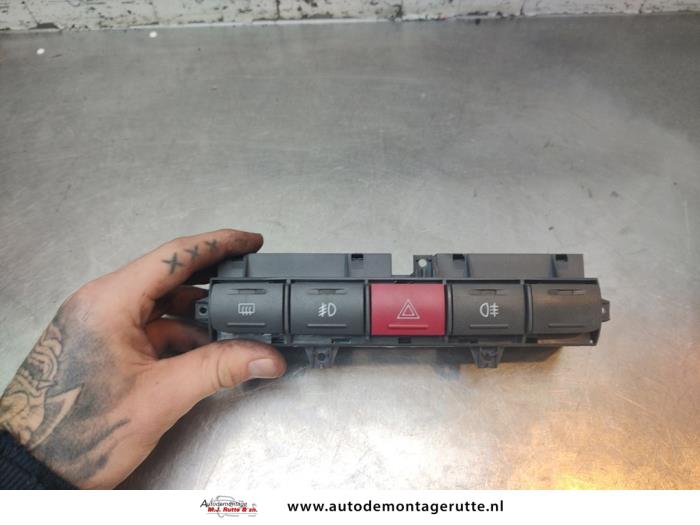 Gebruikte Schakelaar Paniekverlichting Peugeot Boxer O193619