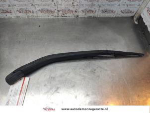 O193651 Gebruikte ruitenwisserarm achter Toyota Corolla