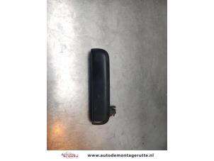 O193671 Gebruikte portiergreep 2deurs links Toyota Starlet