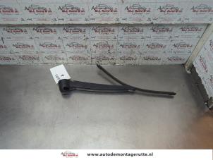 O193725 Gebruikte ruitenwisserarm achter Volkswagen Golf