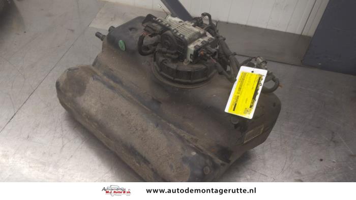 Gebruikte Adblue pomp Iveco New Daily VI 33S14, 35C14, 35S14 Prijs op aanvraag aangeboden door Autodemontage M.J. Rutte B.V.