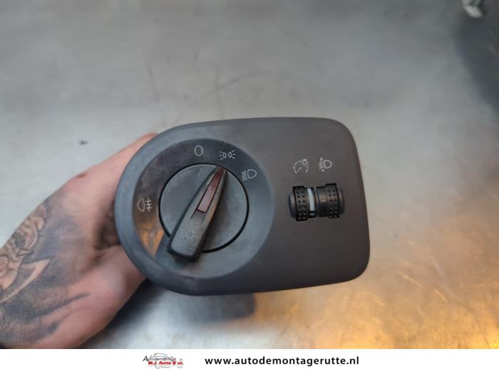 Gebruikte Schakelaar Licht Seat Ibiza O193787