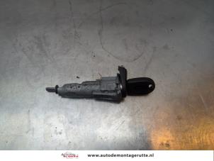 O193796 Gebruikte portierslot cilinder links Seat Ibiza