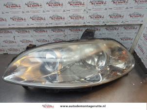 O193820 Gebruikte linker koplamp Fiat Croma