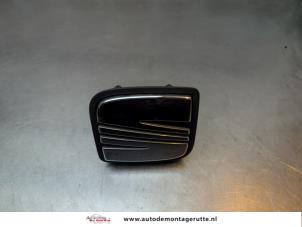 O193821 Gebruikte handgreep achterklep Seat Ibiza