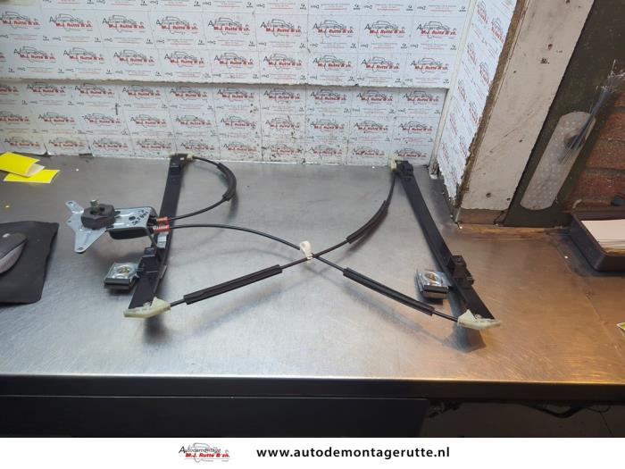 Gebruikte Ruitmechaniek 2Deurs links-voor Seat Arosa O193861