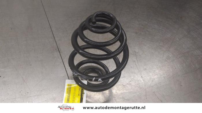 Gebruikte Schroefveer achter Opel Corsa O193876