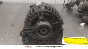 O193932 Gebruikte alternator Volkswagen Golf