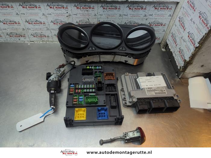 Gebruikte Contactslot + computer Citroen C4 O193950