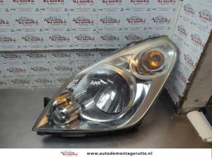 O193956 Gebruikte linker koplamp Suzuki Splash