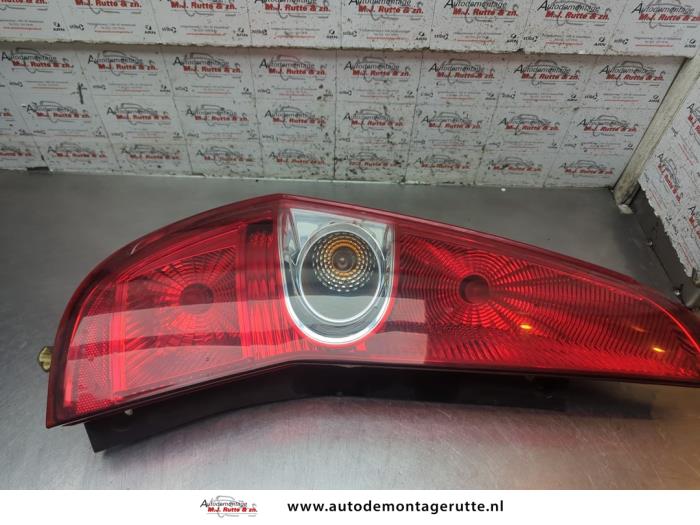 Gebruikte Achterlicht links Suzuki Splash O193967