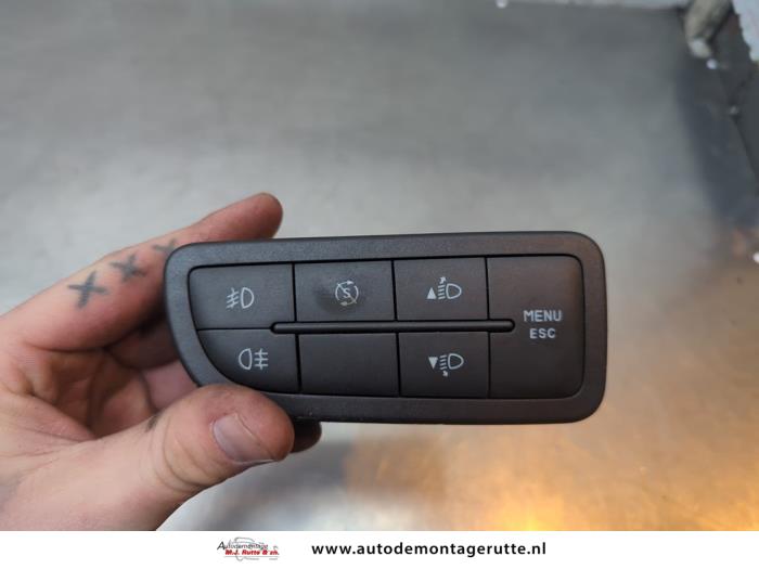 Gebruikte Schakelaar Licht Alfa Romeo Mito O194020