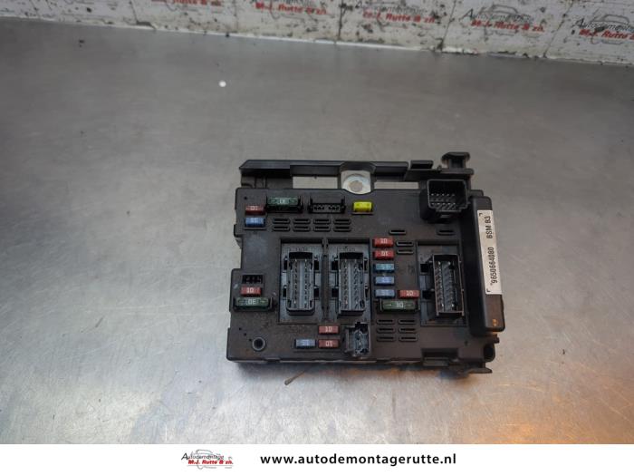 Gebruikte Zekeringkast Peugeot 307 O194057