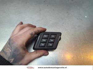 O194076 Gebruikte radiobedienings paneel Volvo XC90