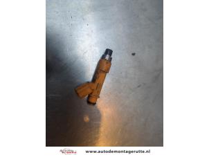 O194122 Gebruikte injector (benzine injectie) Suzuki Splash