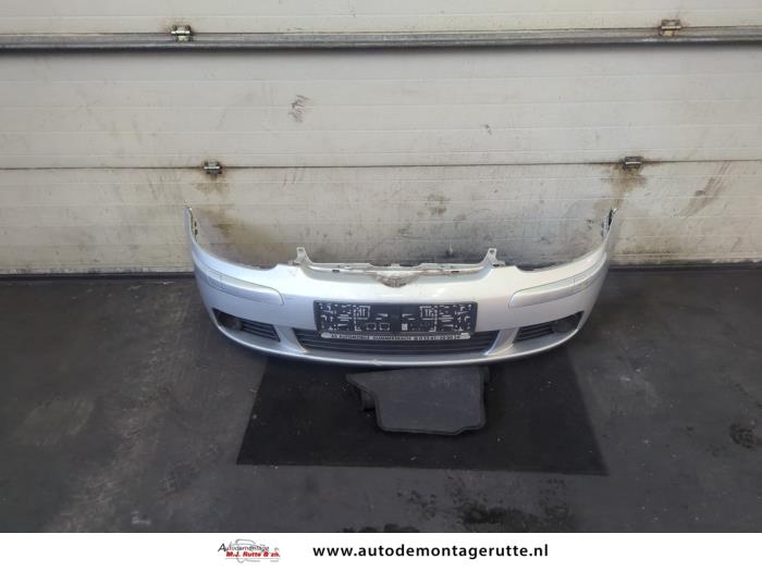Gebruikte Voorbumper Volkswagen Golf O194176