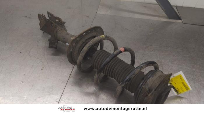 Gebruikte Schokdemperpoot rechts-voor Nissan X-Trail O194261